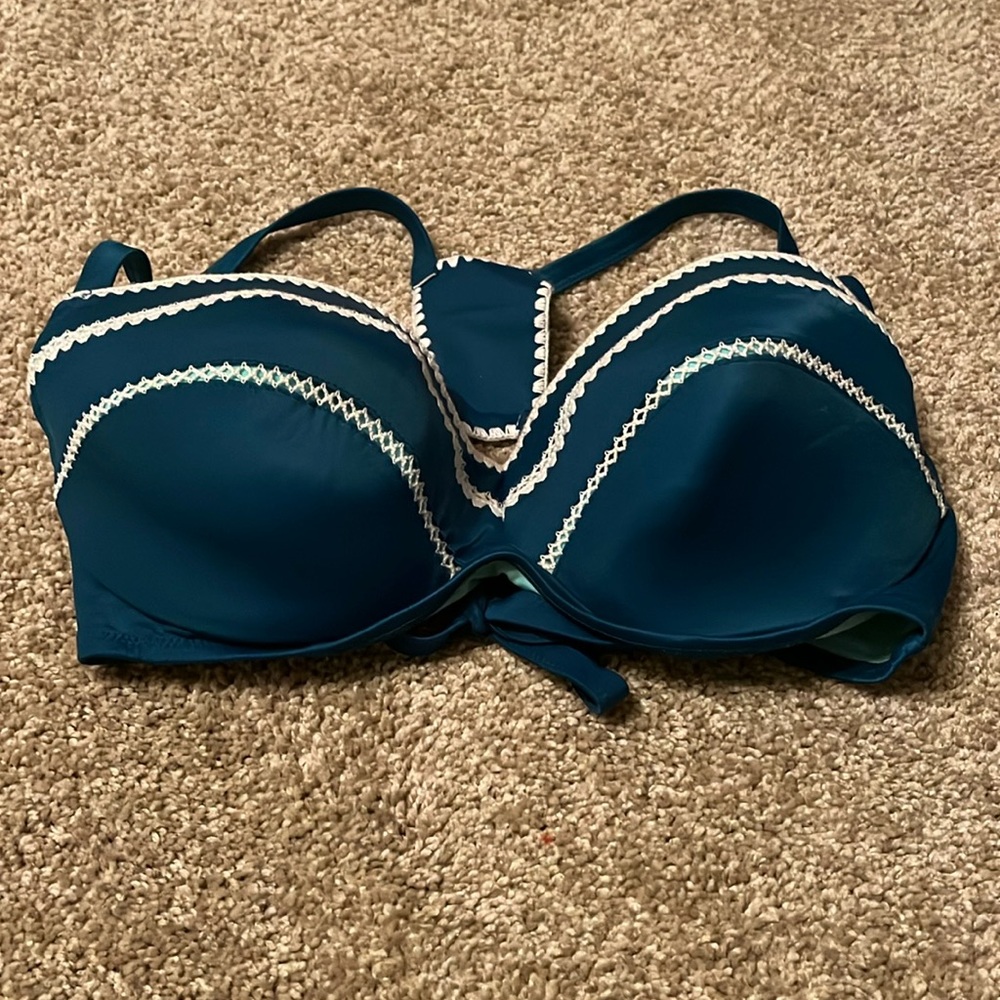 Bikini top